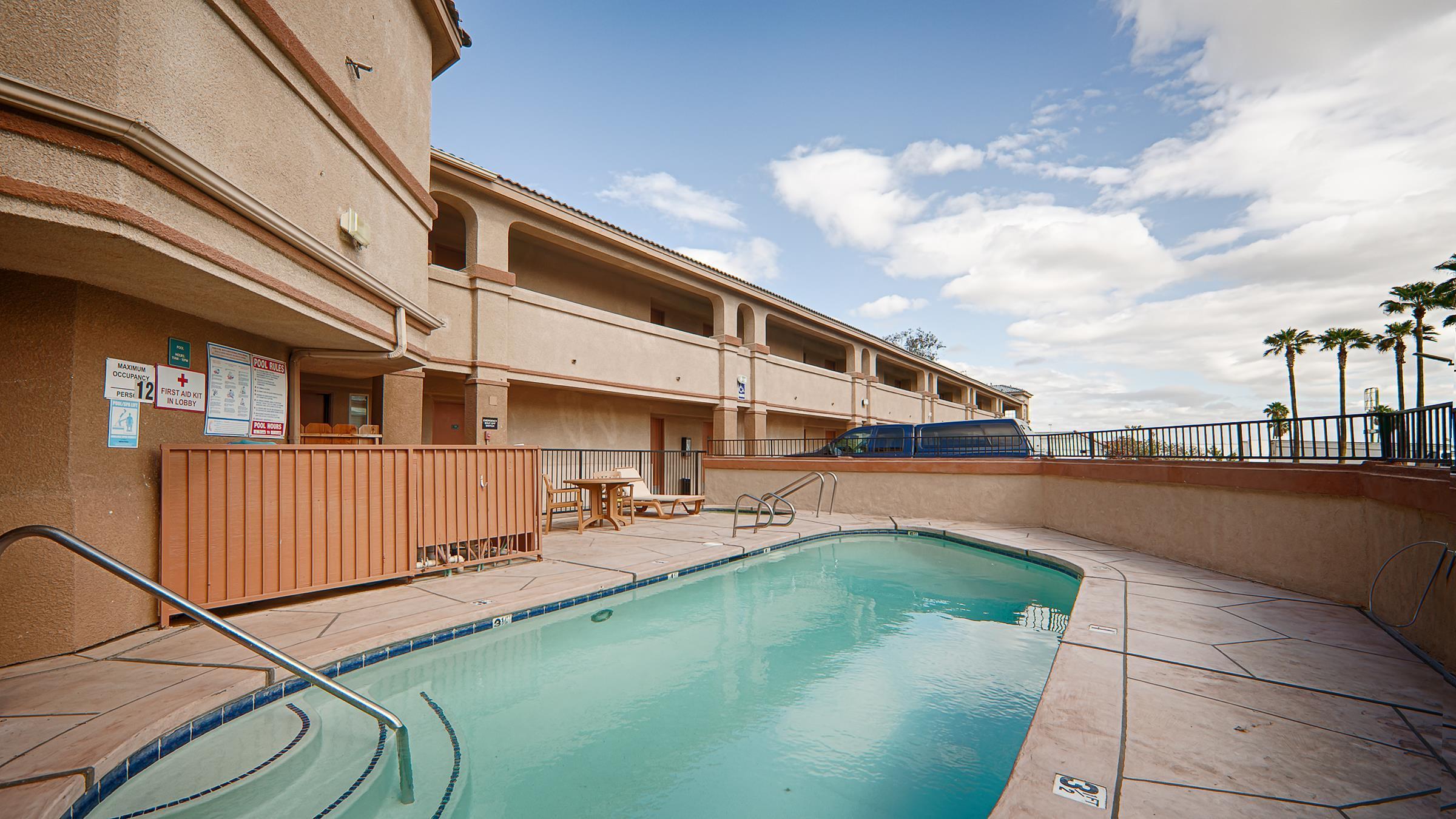 Best Western Kettleman City Inn & Suites Екстер'єр фото
